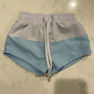 Minnow boys bay lavender colorblock boardie size 2T, EUC